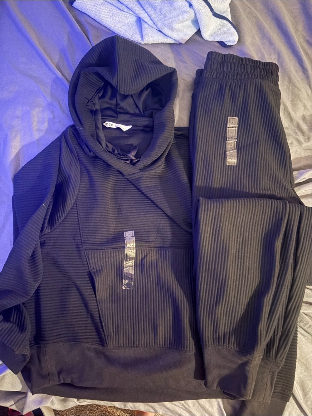 DSG Black Ribbed Pullover Hoodie